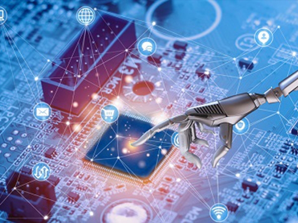 To become a leader in industry technology innovation, what should circuit board manufacturers do?